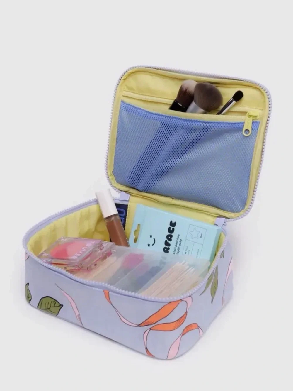 Baggu small cosmetic case apricots